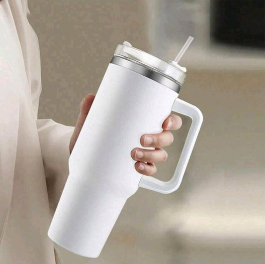1pc 1200ml/40oz Cold Drink Cup With Handle And Straw, Stainless Steel Flat Bottom Cup With Handle And Leakproof Design, Outdoor Travel Cup With Carrying Strap And Dustproof Silicone Cap, Reusable Water Bottle With Straw And Lid, Outdoor Camping Insulated